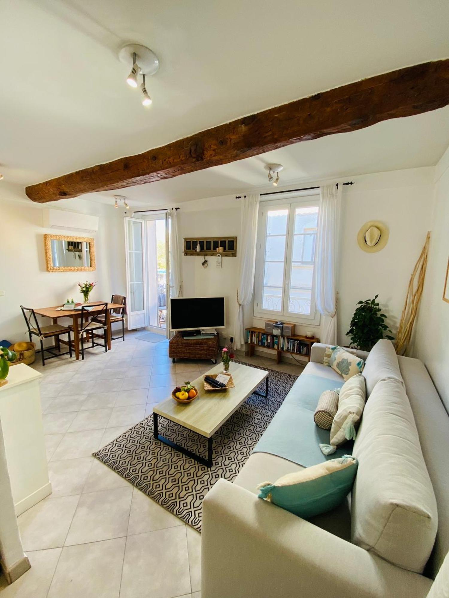 Pimms Apartment อองทีบส์ ภายนอก รูปภาพ
