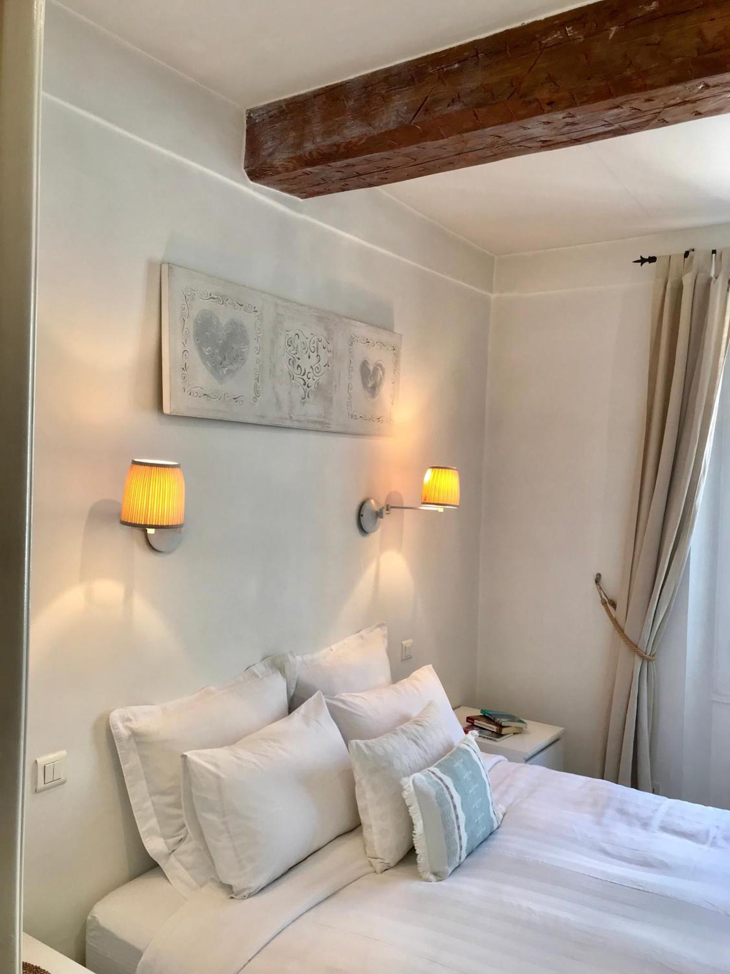 Pimms Apartment อองทีบส์ ภายนอก รูปภาพ
