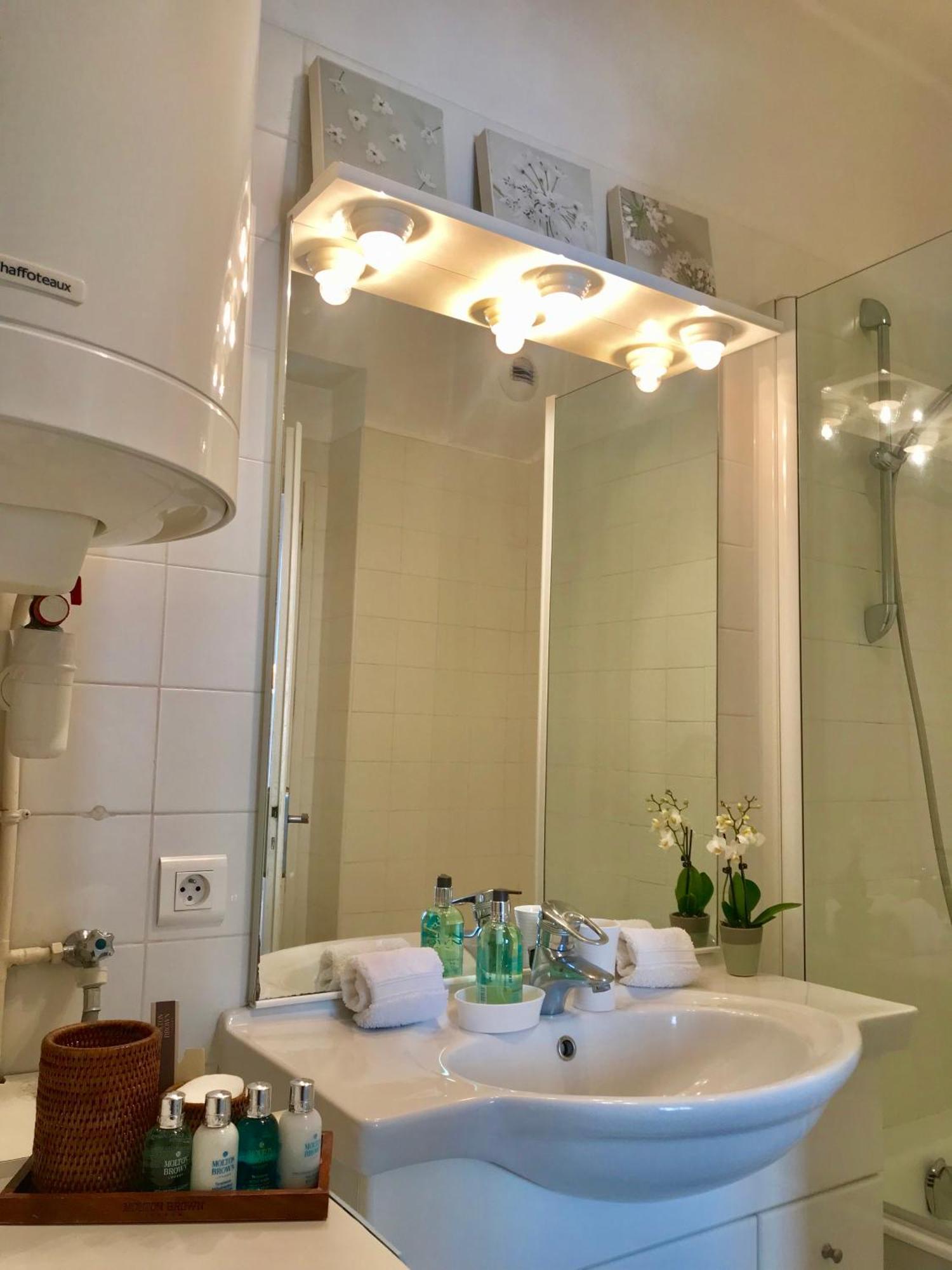 Pimms Apartment อองทีบส์ ภายนอก รูปภาพ